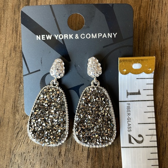 New York & Company Rhinestone Detailed Silver Earrings, Approximately 2 Inch NWT - Picture 5 of 7